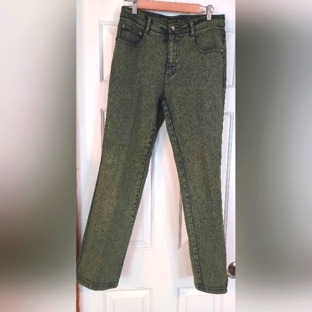 REVOLT Women's Green Wash Stretch Flared High Rise  Jeans Size 13/14.